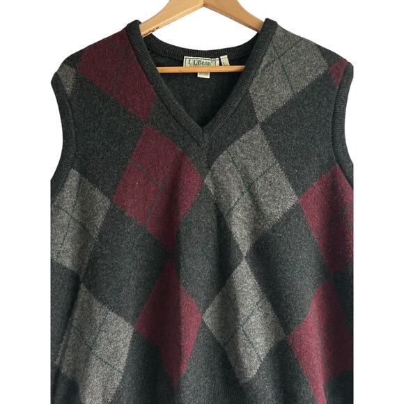 Vintage L.L.Bean Means Size Large 100% Pure Irish Lambs Wool Argyle Sweater Vest - Picture 3 of 5